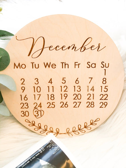Pregnancy Announcement Disc | Wood Milestone Disc | Pregnancy | Baby Gear | Pregnancy Photos | Wooden Baby Decor | Wood Calendar | Engraved