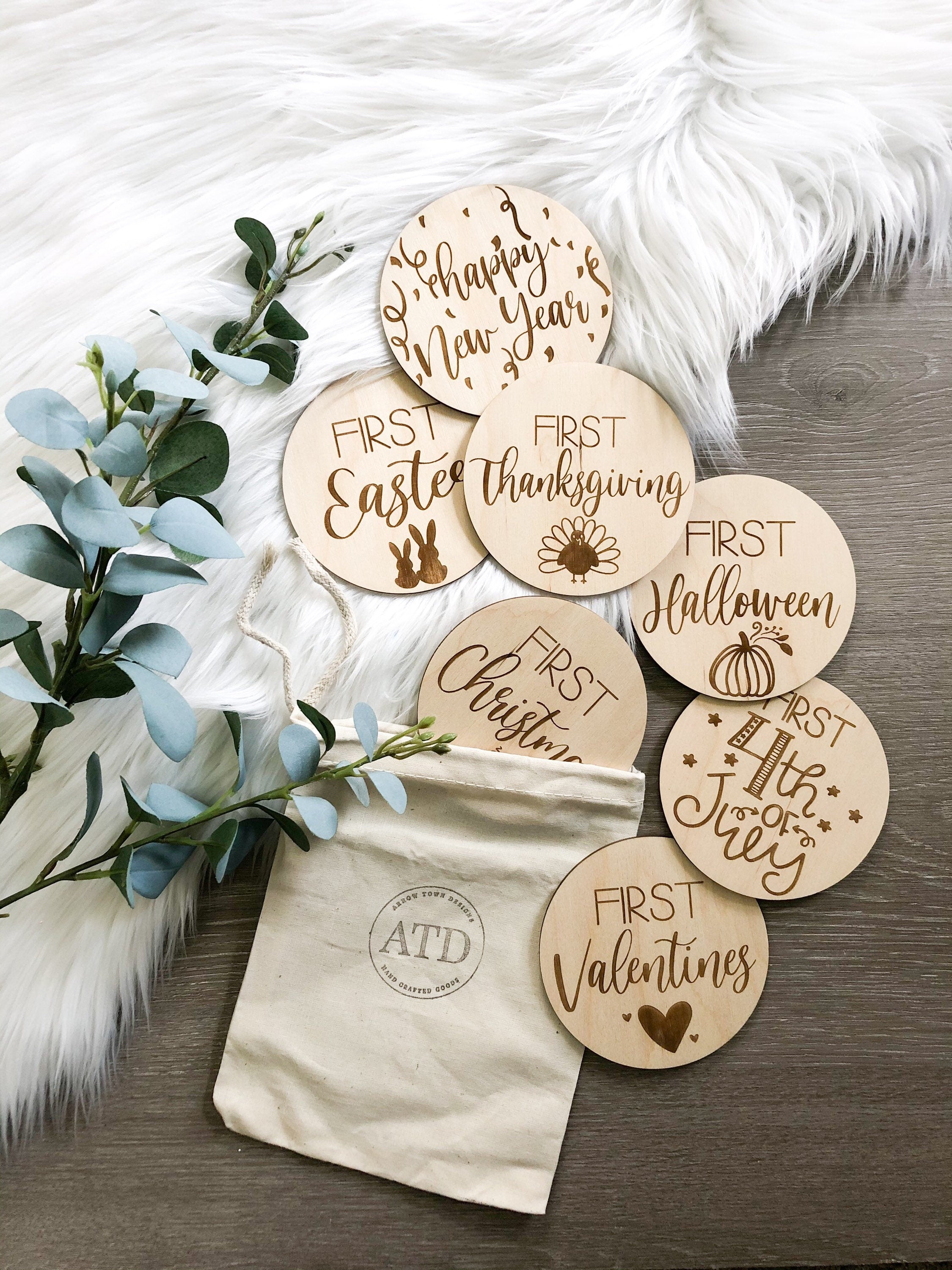 First Holiday Milestones | Milestone Discs | Wooden Milestone Markers | Baby Photo Props | Baby Shower Gifts | Baby's Firsts Milestone Set