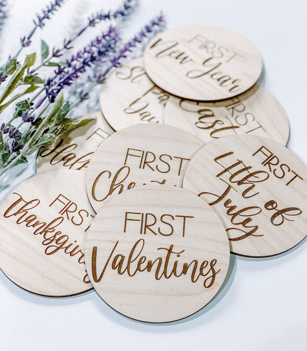 First Holiday Milestones | Milestone Discs | Wooden Milestone Markers | Baby Photo Props | Baby Shower Gifts | Baby's Firsts Milestone Set