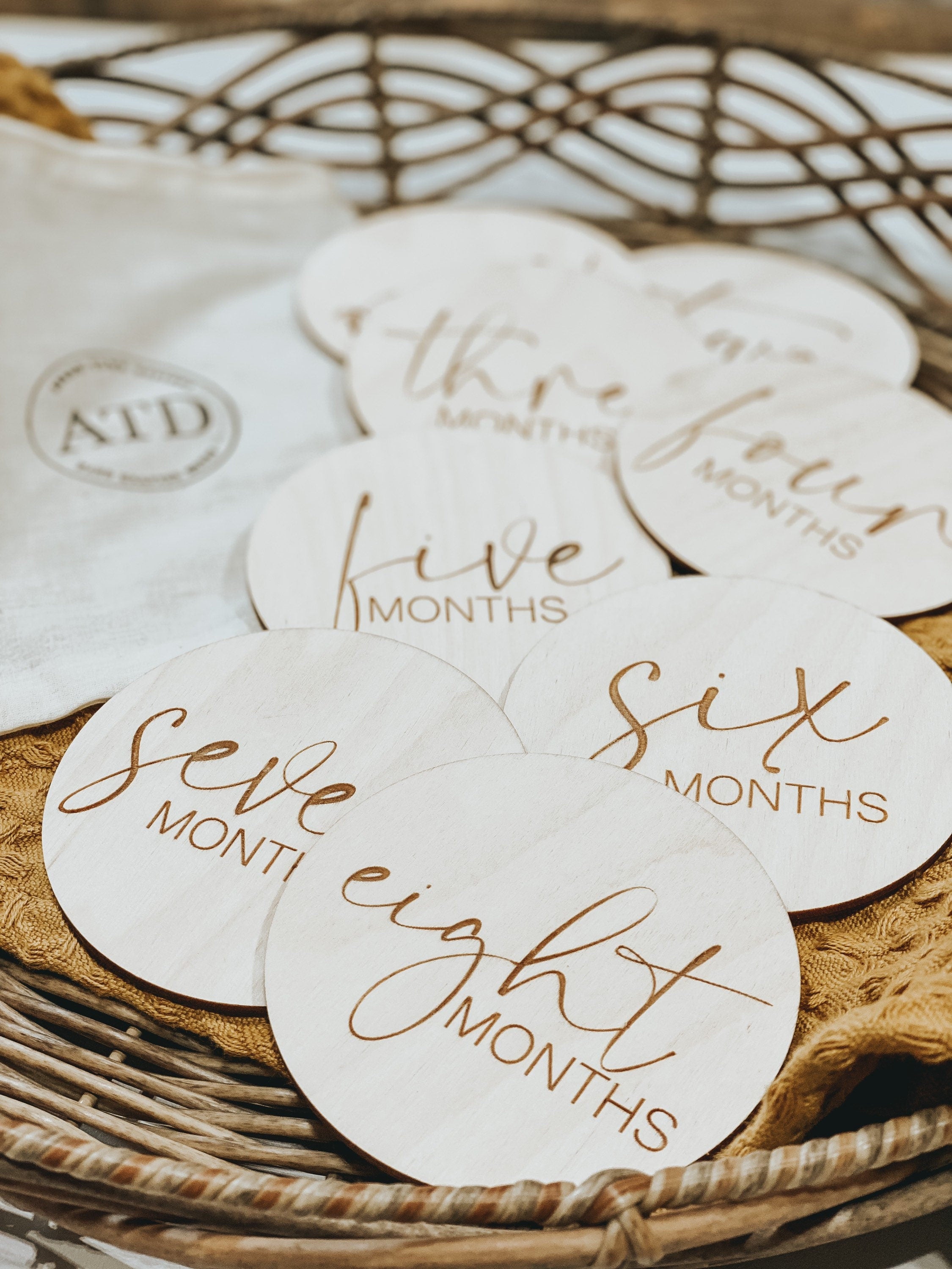 Baby Monthly Milestone Wood Discs | Milestone Cards | Age Signs | Newborn Shower Gift | Engraved Etched Wooden Card | Photo Prop