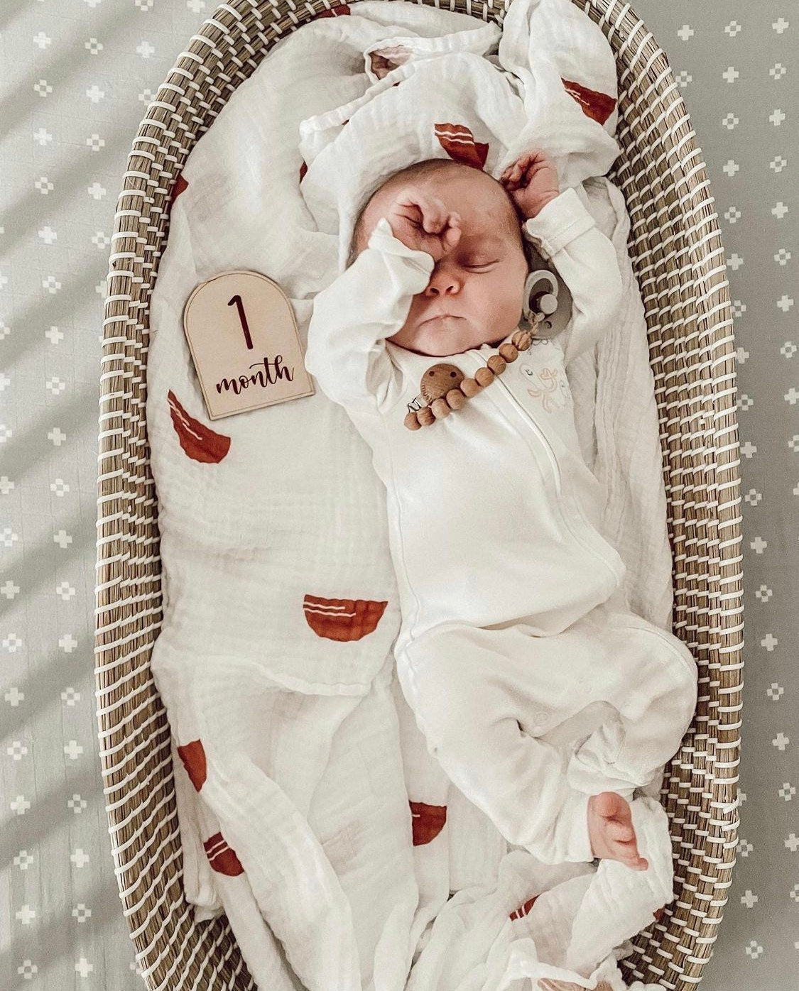 Modern Milestone Cards | Modern Design | Modern Monthly Milestones | Milestone Photos | Newborn Photos | Baby Photo Props | Modern Nursery