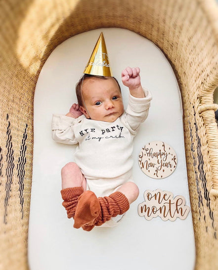 First Holiday Milestones | Milestone Discs | Wooden Milestone Markers | Baby Photo Props | Baby Shower Gifts | Baby's Firsts Milestone Set