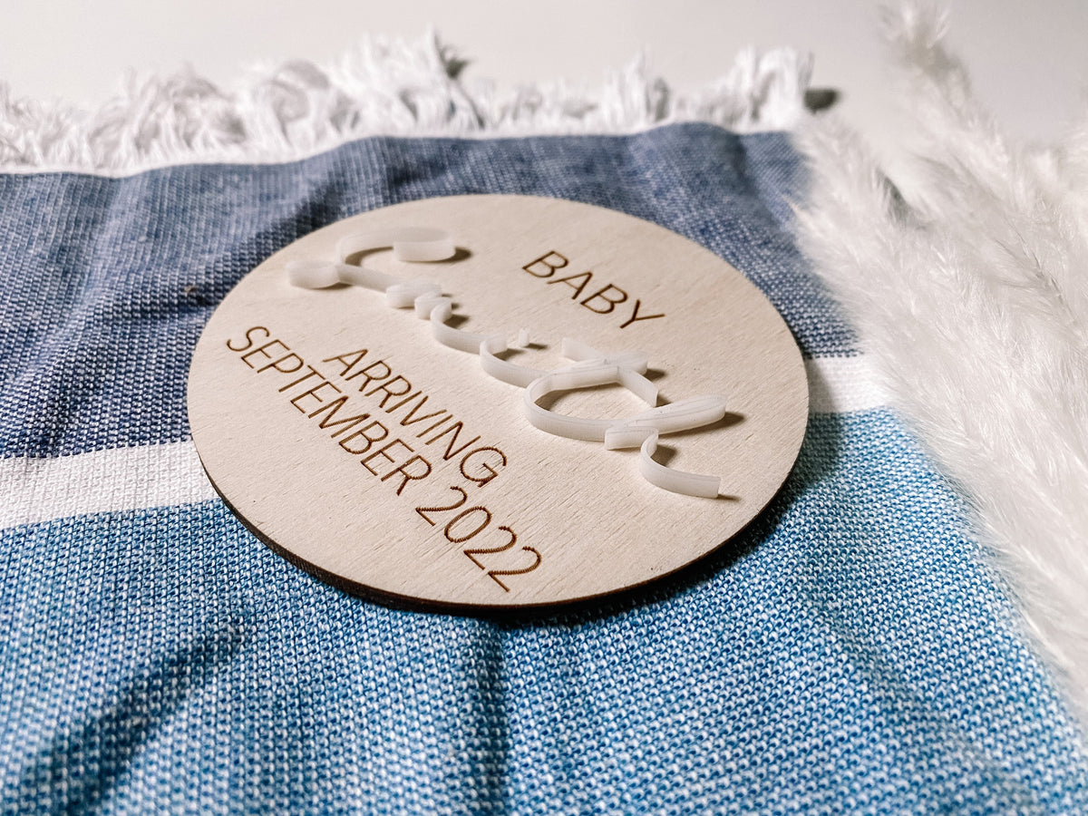 Custom Pregnancy Announcement Plaque | Wood and Acrylic Pregnancy Plaque | Pregnancy Announcement Prop | Baby Announcement