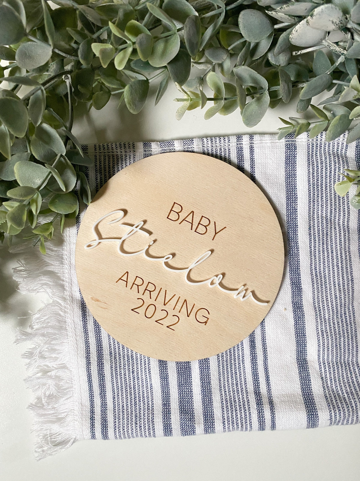Custom Pregnancy Announcement Plaque | Wood and Acrylic Pregnancy Plaque | Pregnancy Announcement Prop | Baby Announcement