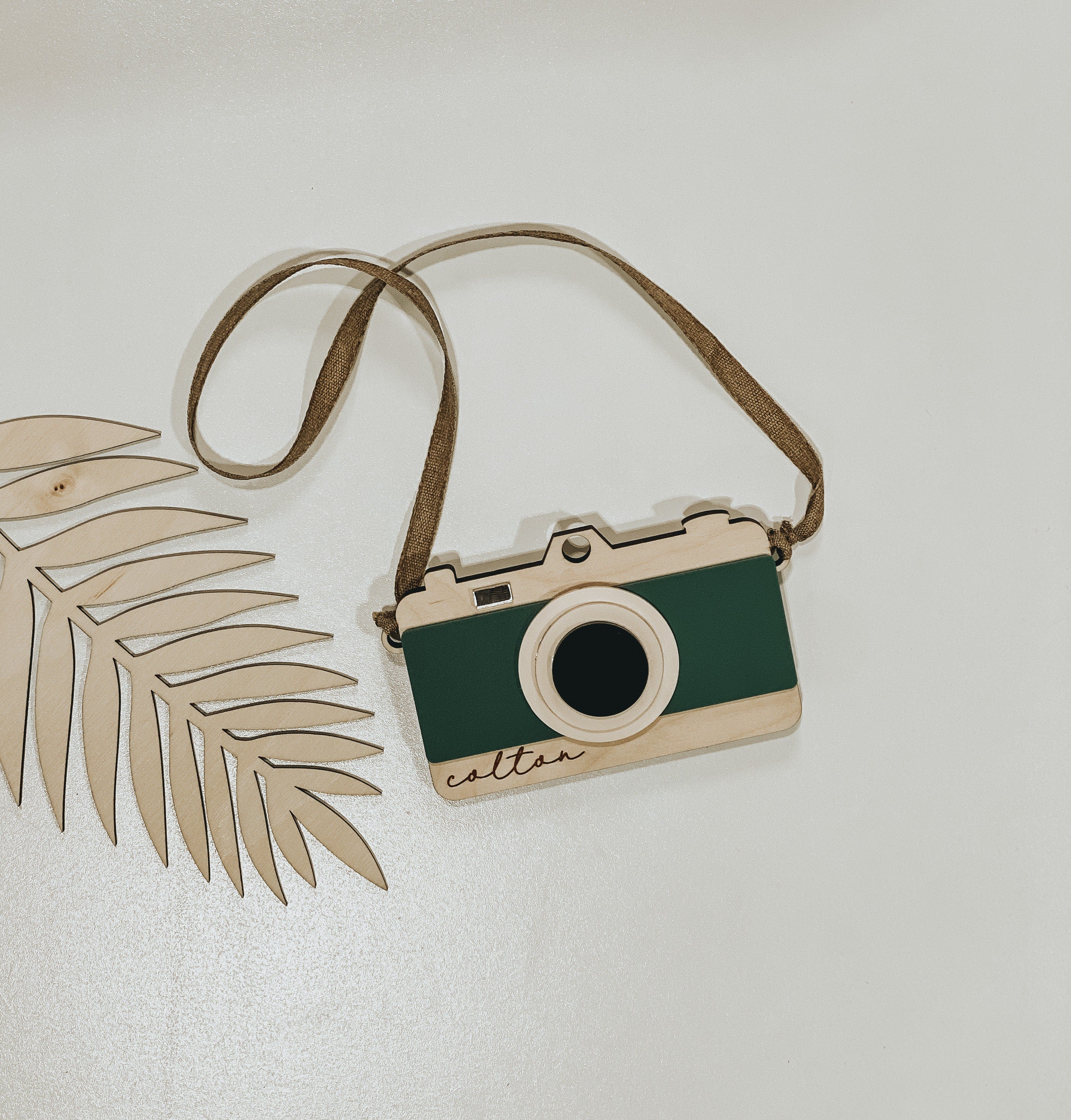 Montessori Wooden Toy Camera  Personalized Pretend Play with Acrylic Details | Laser Cut Birch Camera with Strap & Viewfinder | Custom Gift