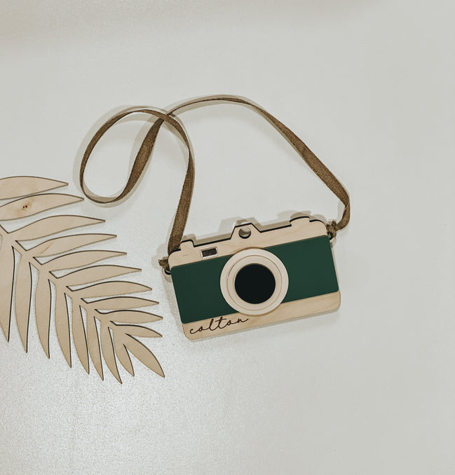 Montessori Wooden Toy Camera  Personalized Pretend Play with Acrylic Details | Laser Cut Birch Camera with Strap & Viewfinder | Custom Gift