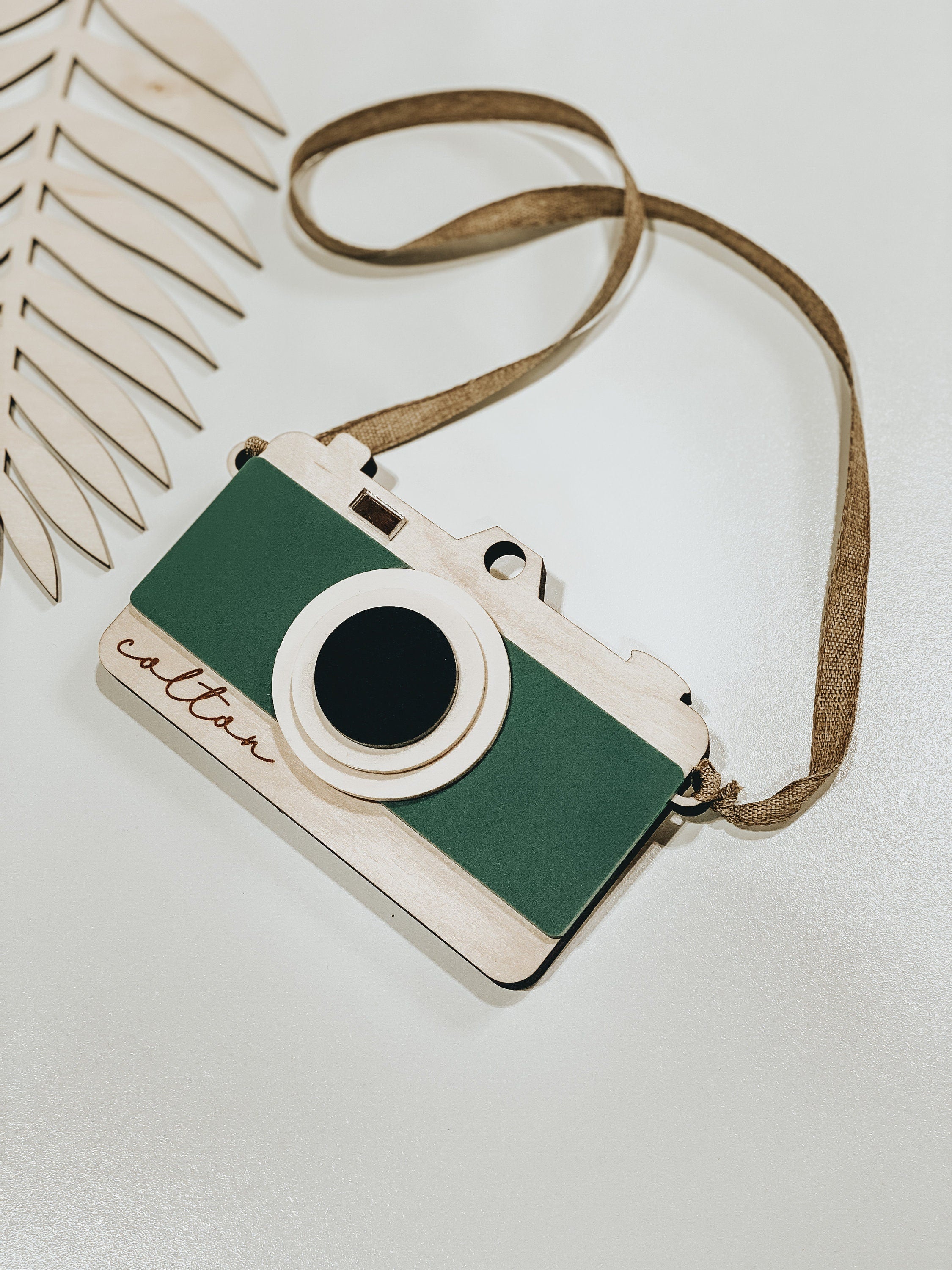 Montessori Wooden Toy Camera  Personalized Pretend Play with Acrylic Details | Laser Cut Birch Camera with Strap & Viewfinder | Custom Gift
