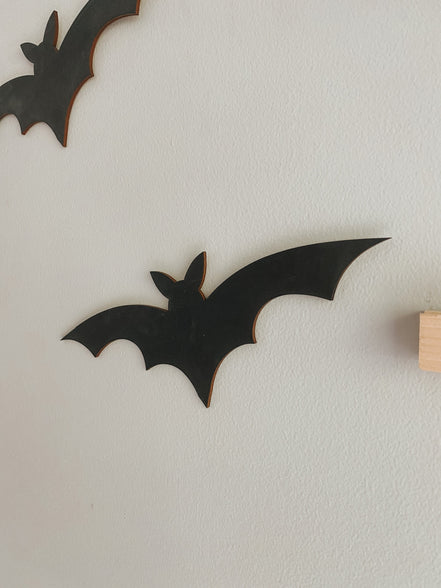 Wooden Bats | Halloween Decor | Fall decor | Spooky Decor | Bat Decor | Bat Sign | Bats | Halloween | Halloween Bat | Halloween Party Decor