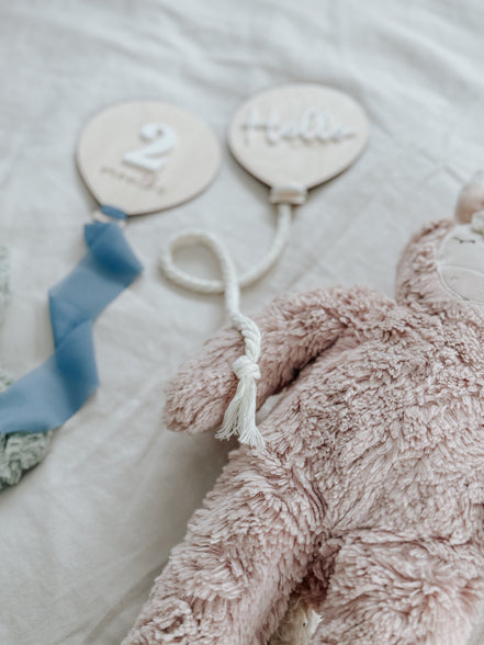 Balloon Milestone | Balloon Birth Announcement | Modern Milestones | Baby Shower gift | Boho Baby | Wooden Milestone | Newborn | Pregnancy