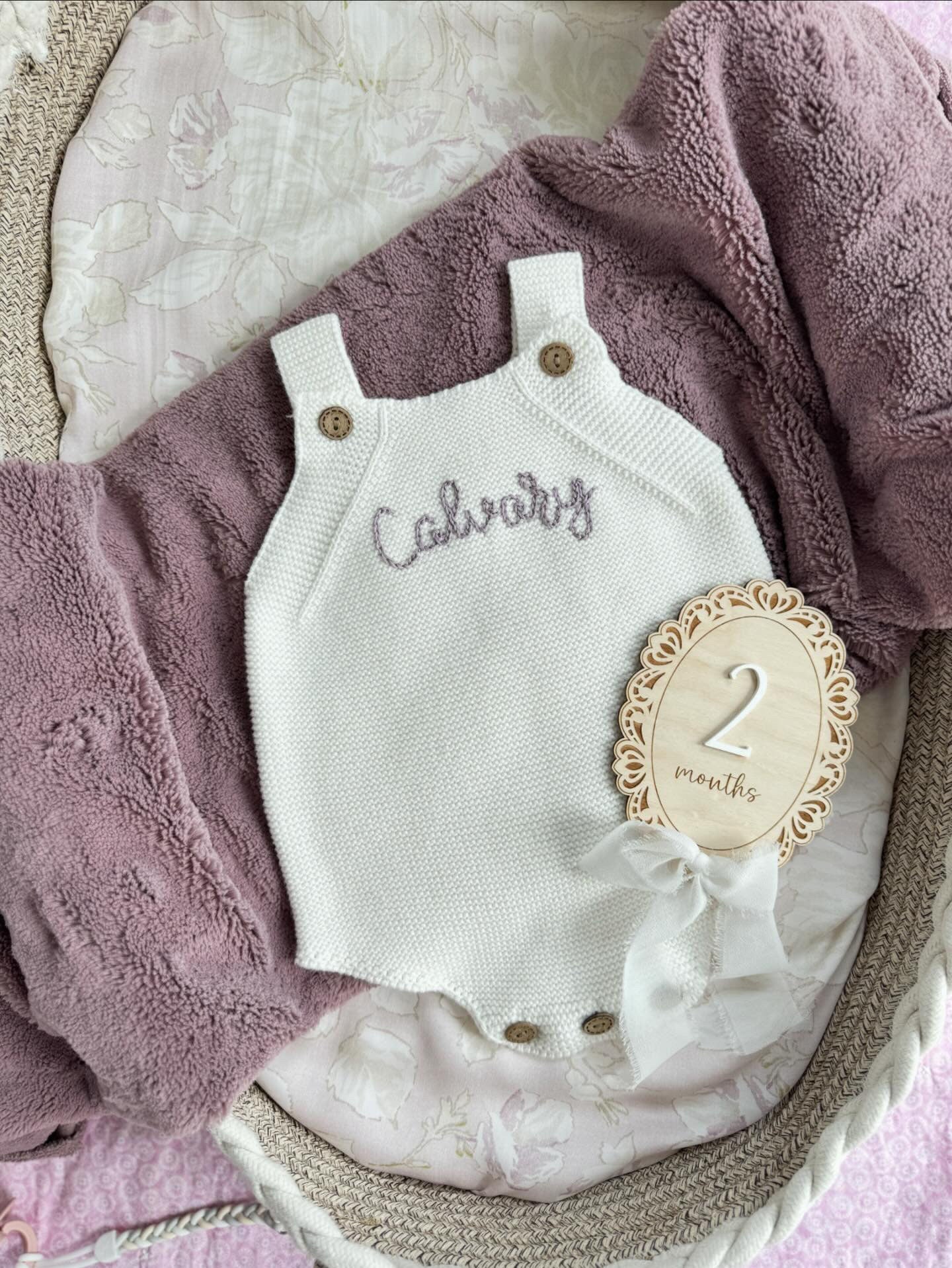 vintage inspired milestones | baby milstone | monthly milestone | personalized baby sign | Birth announcement | baby shower | new baby