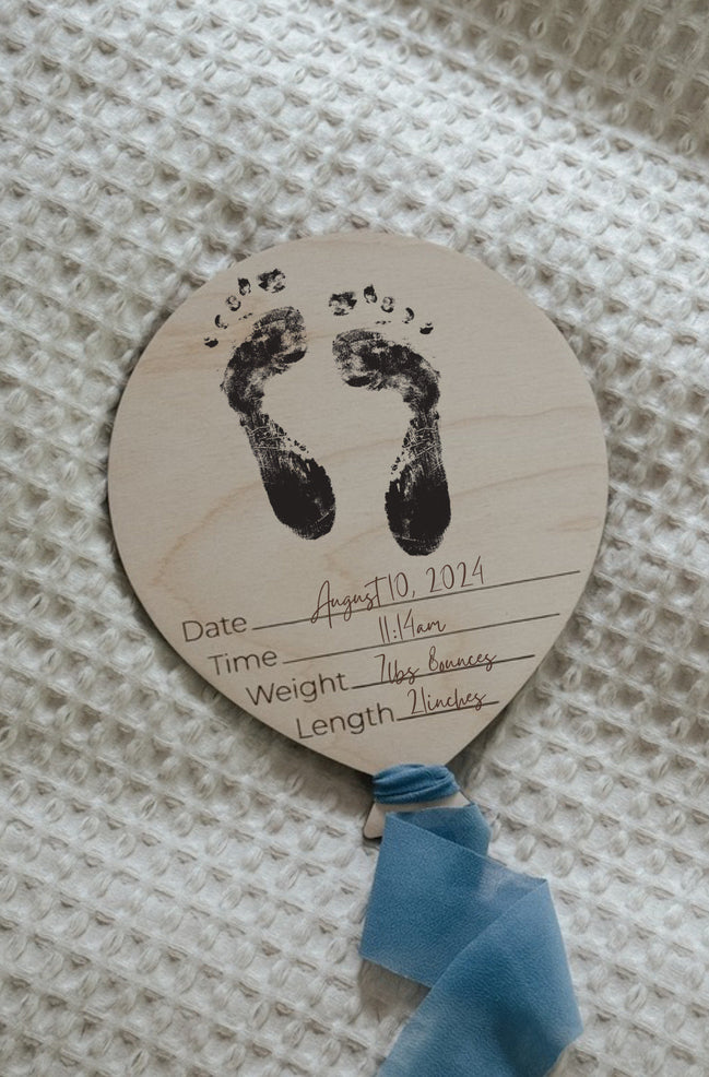 Footprint Balloons | Balloon Birth Announcement | birth stats | Baby Shower gift | Boho Baby | Wooden Milestone | Newborn | Pregnancy