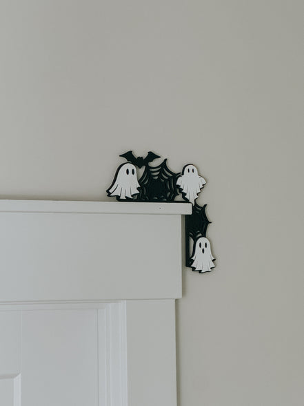 Halloween Door Corner Sign | Lightswitch cover Decor | Halloween Decorating | Halloween Signs | Spider webs | ghosts | Signs