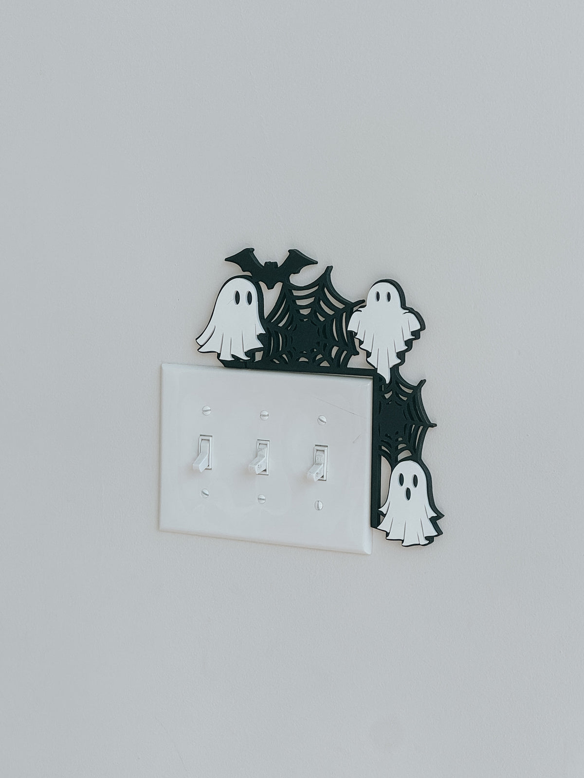 Halloween Door Corner Sign | Lightswitch cover Decor | Halloween Decorating | Halloween Signs | Spider webs | ghosts | Signs