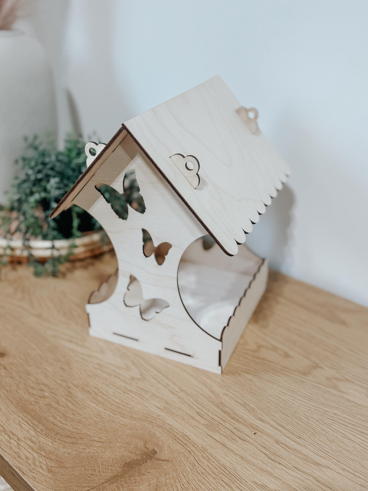 DIY Bird Feeder Kit - Laser Cut Wooden Birdhouse, Kids and Family Craft, Mothers Day Gift, Spring Outdoor Activity, Paint Your Own Bird Fee
